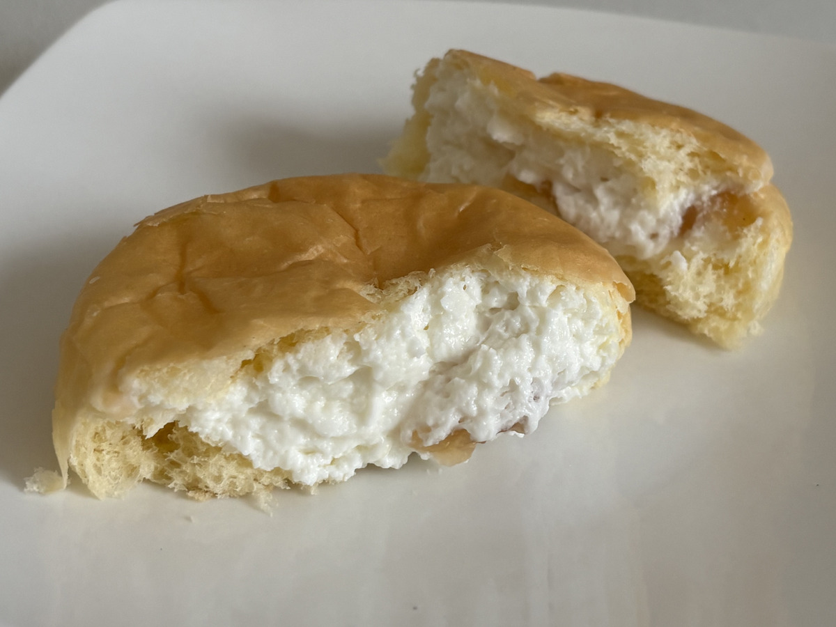 八天堂「冷やして食べるとろけるミルクくりーむパン」