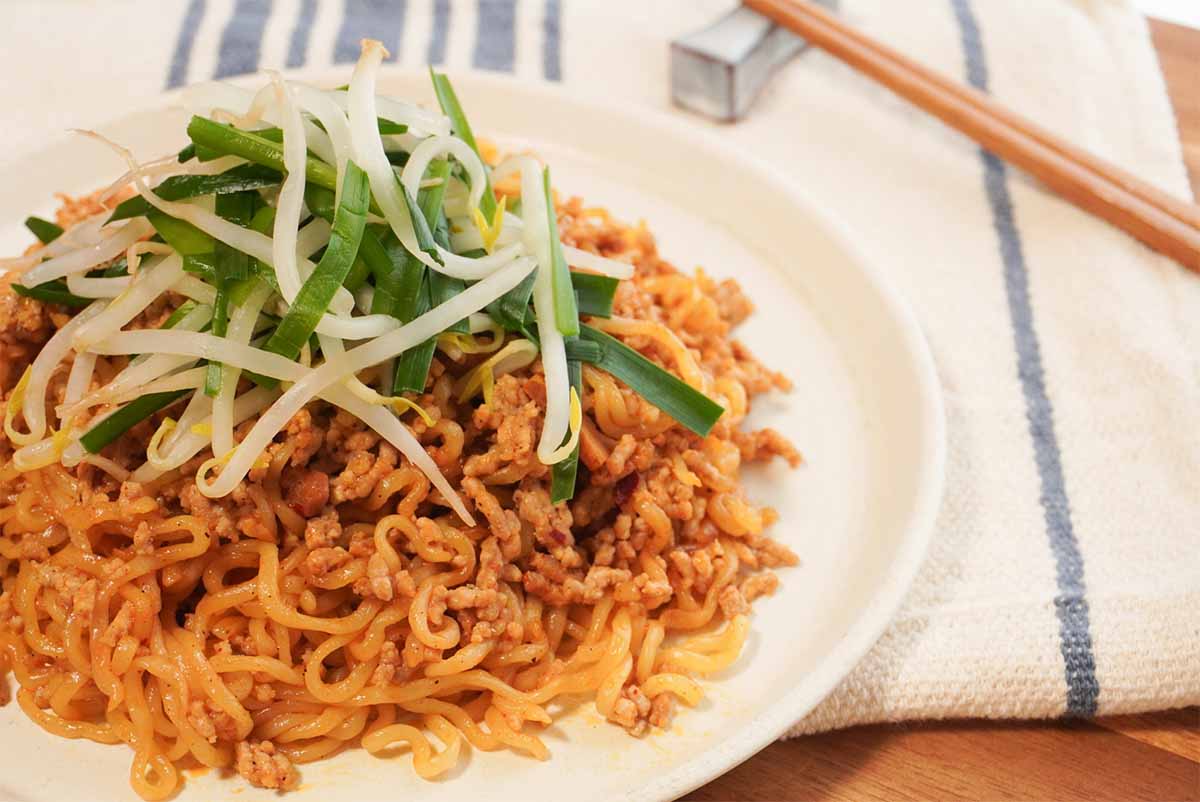 タサン志麻さん「辛ラーメンのまぜそば」