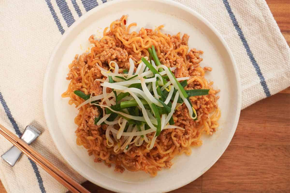 タサン志麻さん「辛ラーメンのまぜそば」