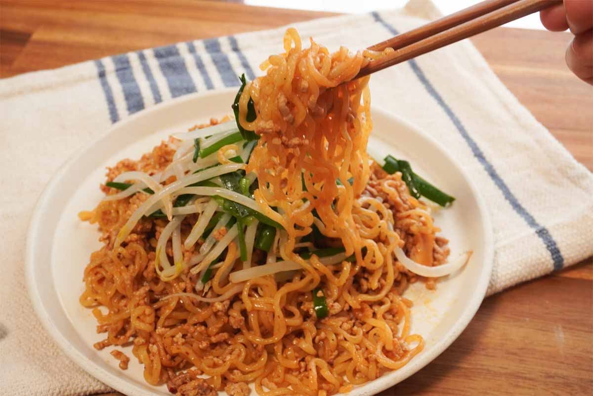 タサン志麻さん「辛ラーメンのまぜそば」