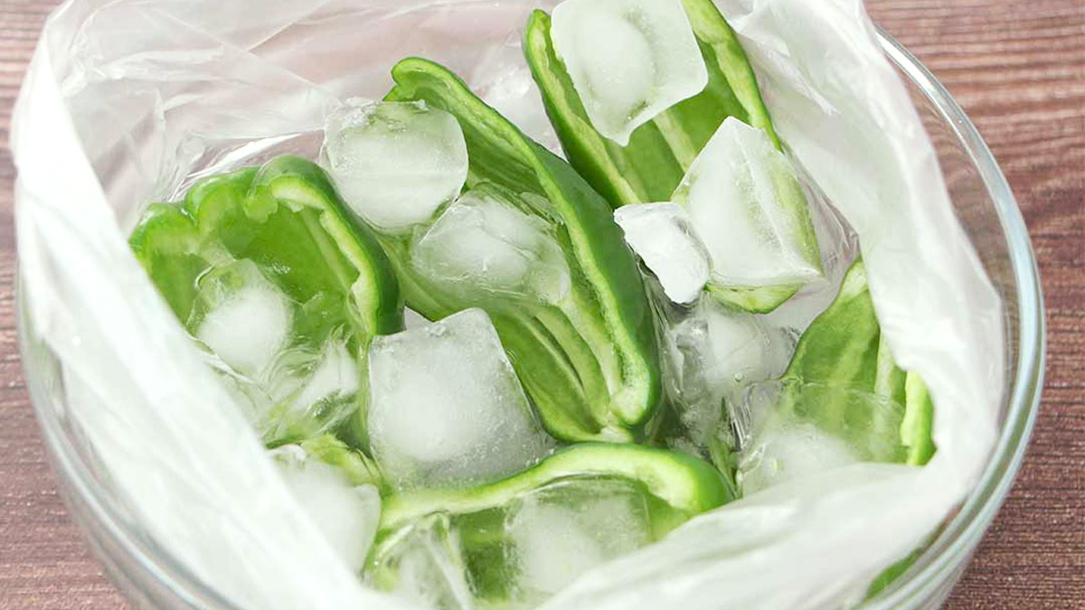 ピーマンはキンキンに冷やすのが正解！パリパリ食感やみつき「豚しゃぶ生ピーマン」