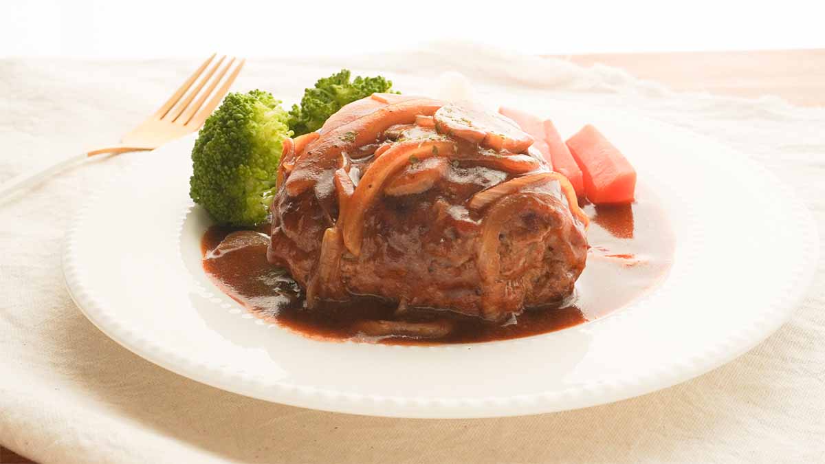 煮込みハンバーグ
