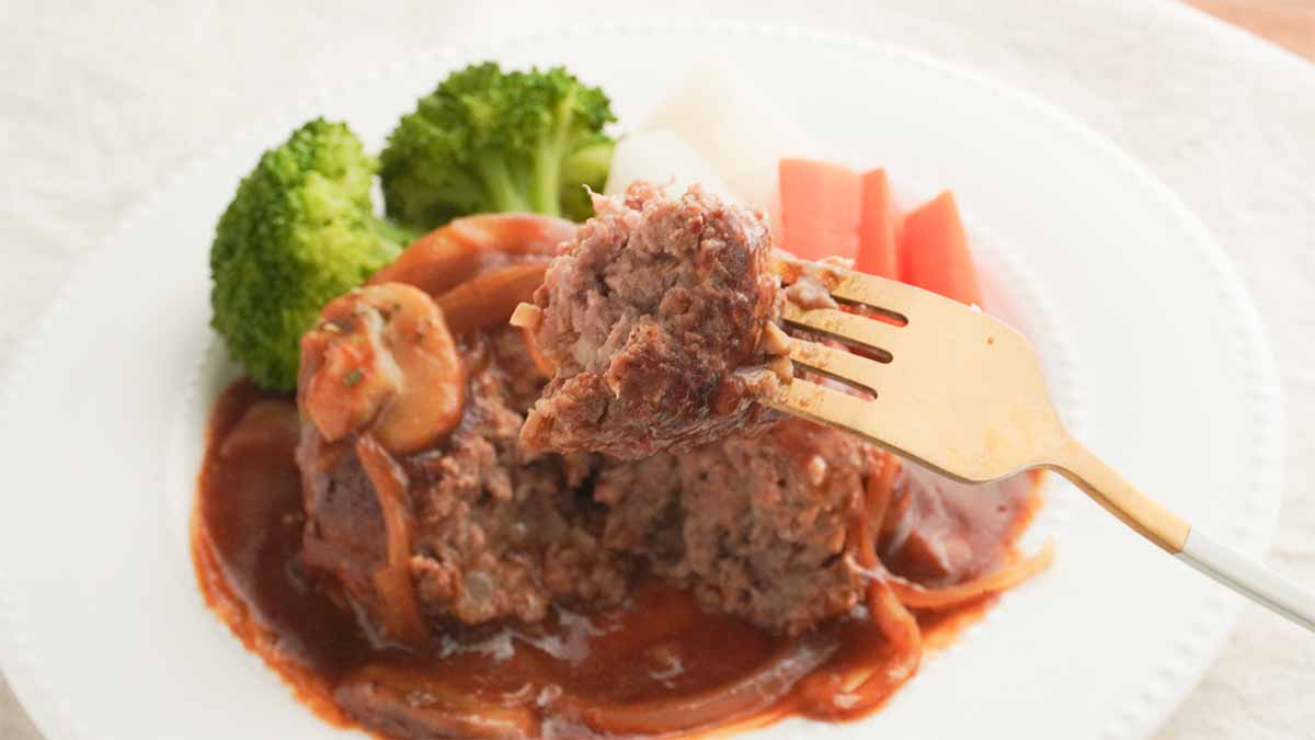 煮込みハンバーグ