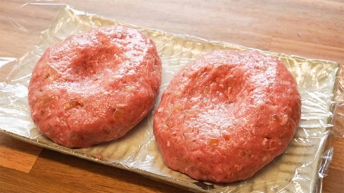 煮込みハンバーグ