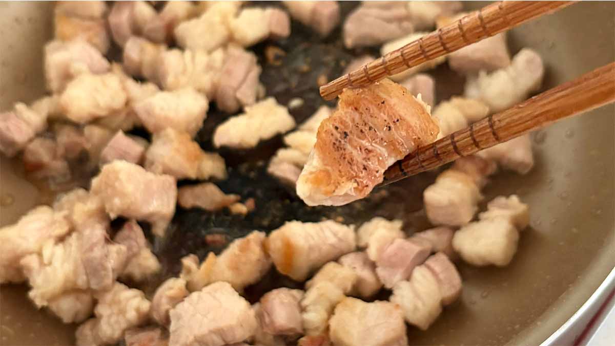 焦がしにんにく肉盛りチャーハン
