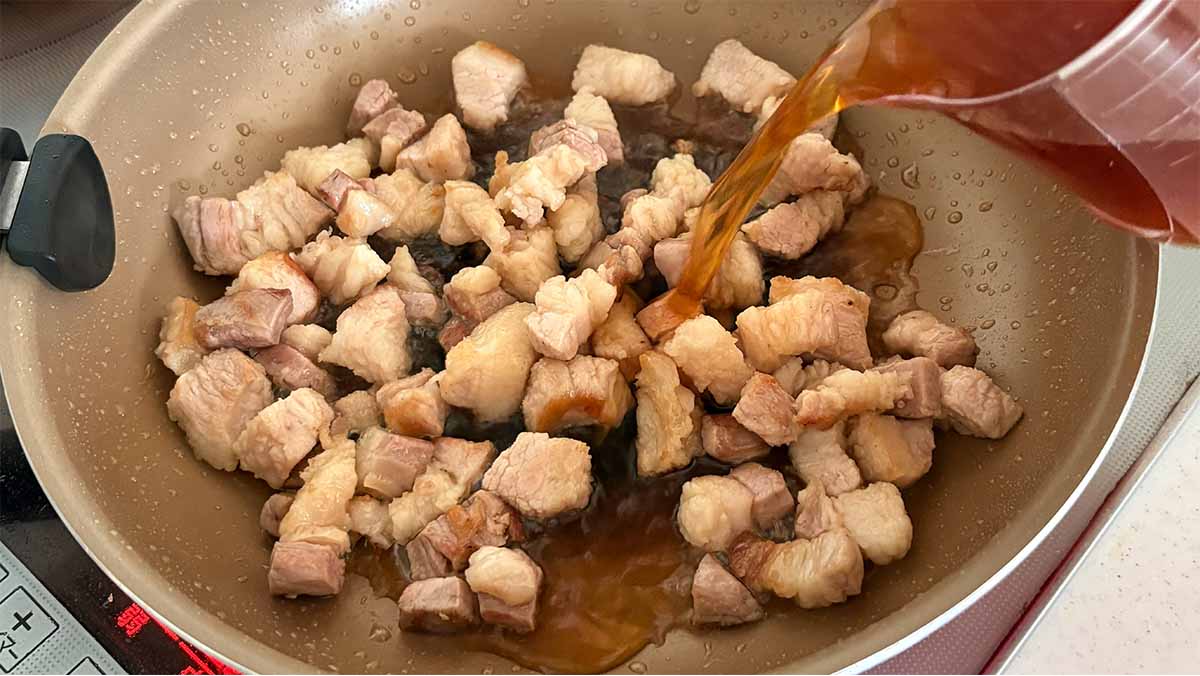 焦がしにんにく肉盛りチャーハン