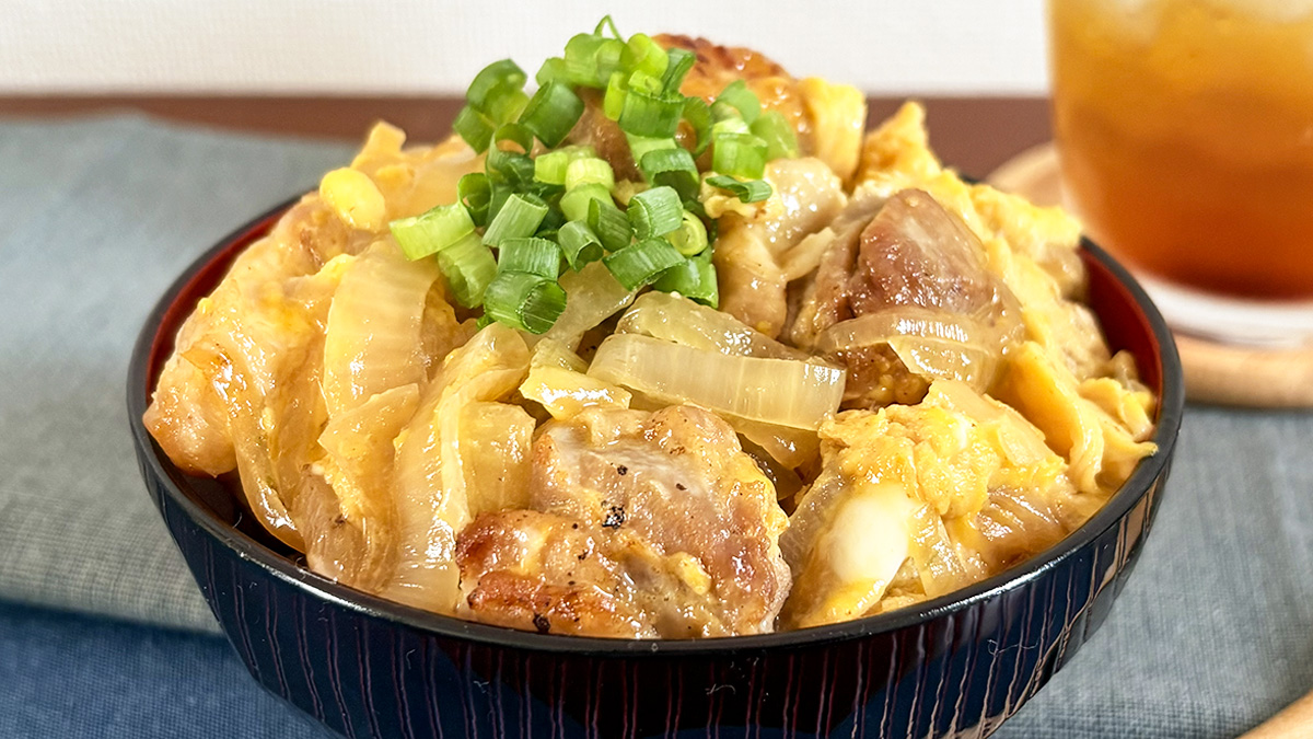 みりんなし親子丼レシピ｜『酒＋砂糖』で代用OK！コク深さを生む「小さじ1/2」が決め手