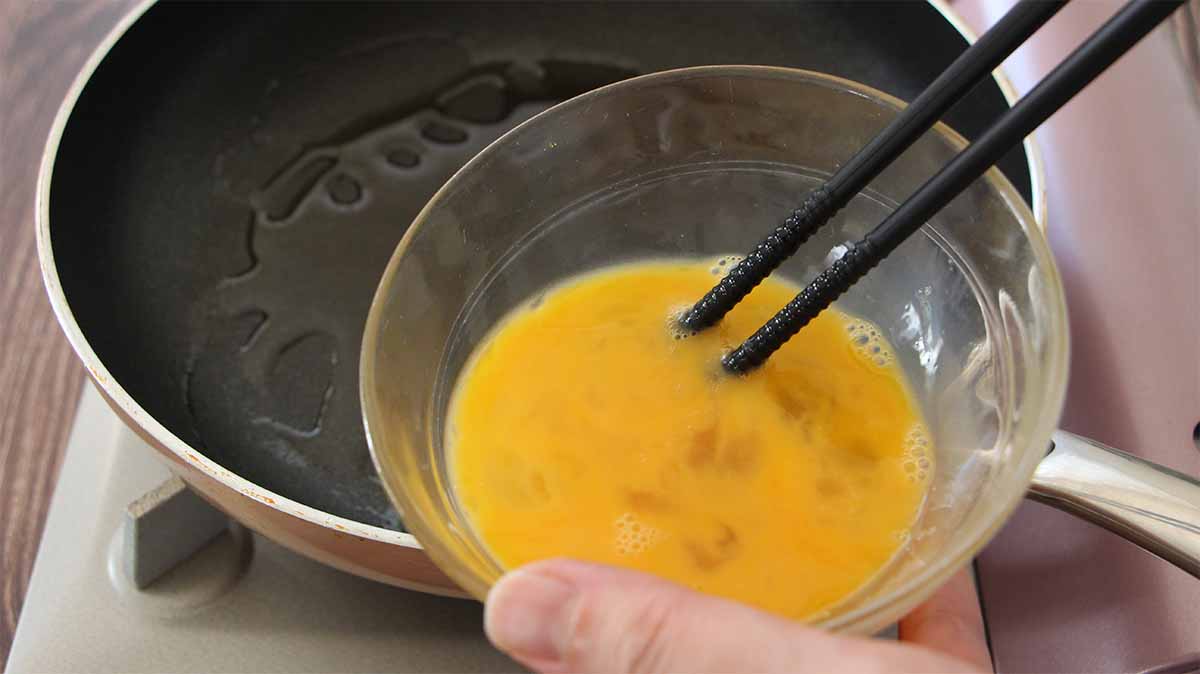 土井善晴さん「鶏むね肉の卵焼き」